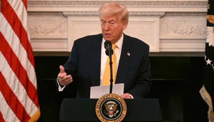 特朗普：没有必要让泽连斯基参与和平谈判 有没有他不重要