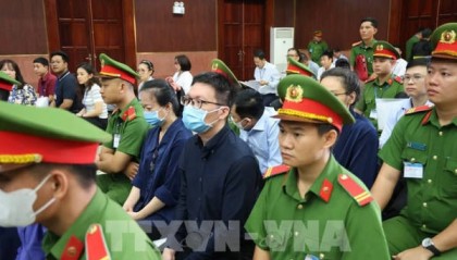 越南检察官告知女首富：交110亿美元，免死