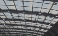 “仿佛蒸桑拿”，广州洛溪大桥699米隔音屏引热议，回应：将开“天窗”散热