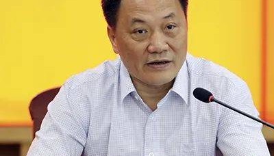 突然，李工被查！