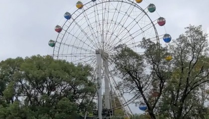真的要再见了！陪伴上海小囡32年的“西郊公园”摩天轮即将拆除