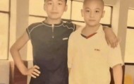 释小龙被曝是王宝强的师叔，在少林寺内辈分极高，洪金宝是释小龙的师兄