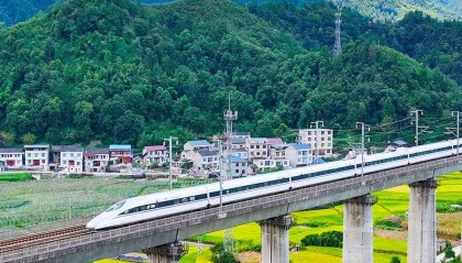 我国外汇储备规模连续9个月稳定在3.2万亿美元以上丨财经早餐