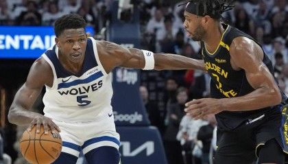 库里伤退森林狼为何先慌了？希尔德再立奇功托底勇士