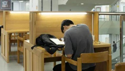 考公务员需要看什么书？成功备考的秘诀!