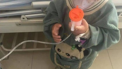 1岁男孩家门口失踪已超6天！妈妈：爷爷睡了20分钟他就不见了，孩子爸爸去年患癌去世；当地已展开地毯式搜索