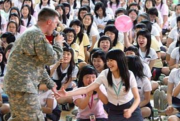 朝鲜战争结束后，韩国动员女性从事这种工作来挣外汇