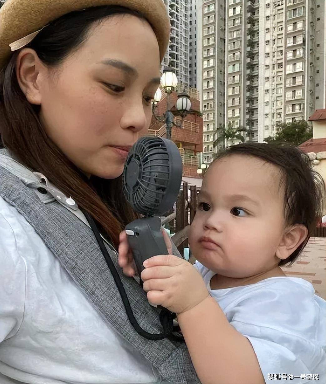 港星张致恒夫妻没钱交租被赶！要养4儿子1外佣，妻子无力再撑直言再见