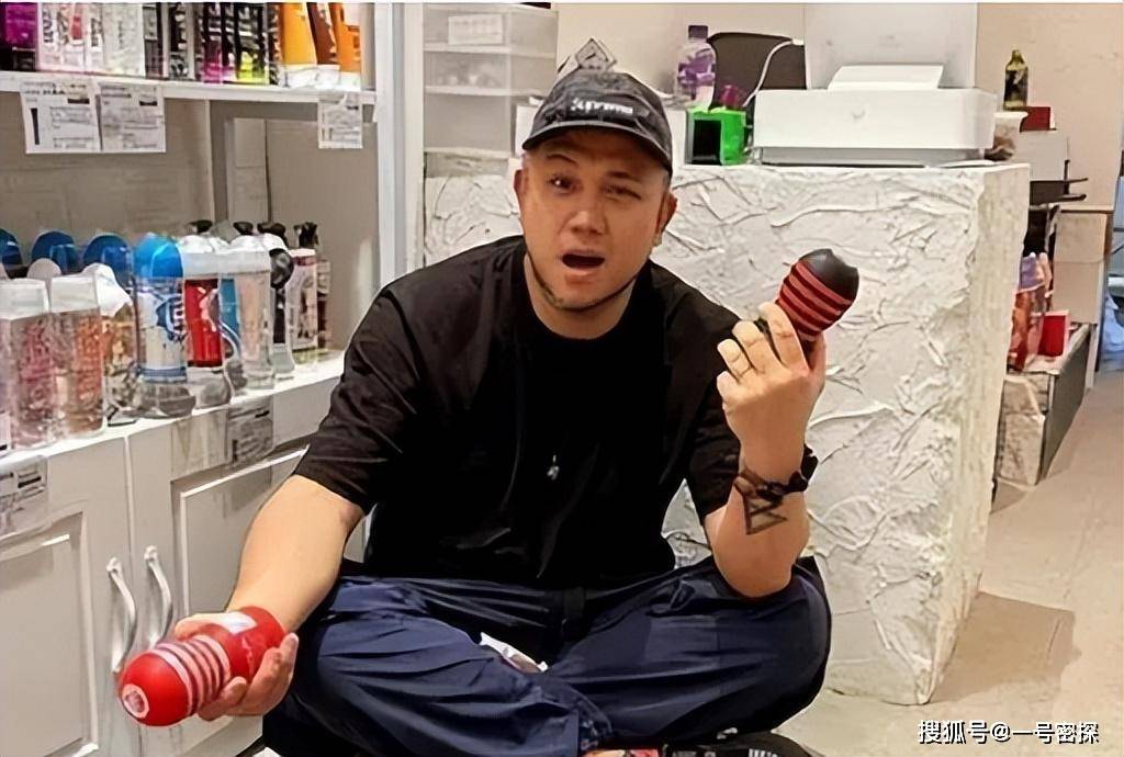港星张致恒夫妻没钱交租被赶！要养4儿子1外佣，妻子无力再撑直言再见