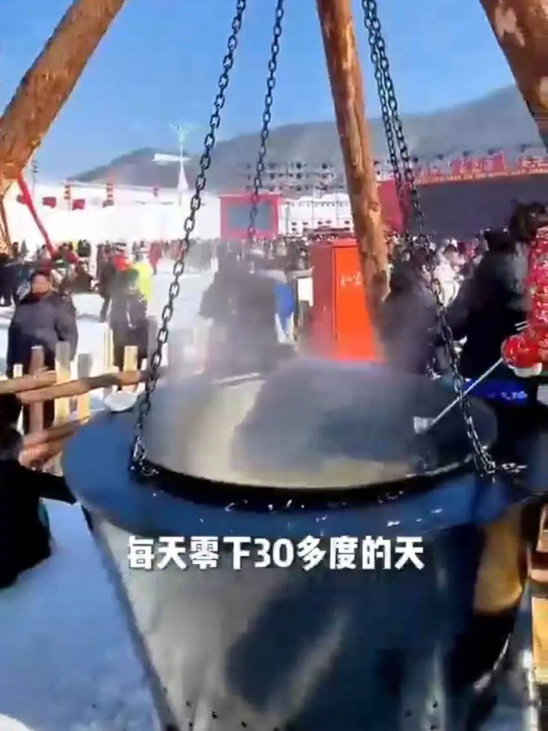 “黑魔仙小月”周娇称回家乡做文旅项目两年被欠资36余万，现已删除视频，景区回应