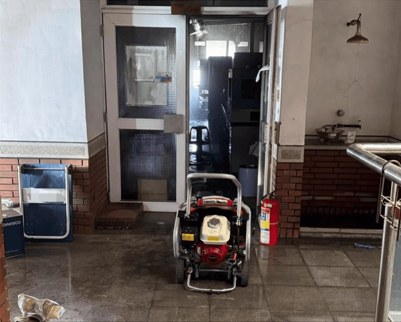 一知名大学突发爆炸，2名研究生受伤！今年已发生3起！