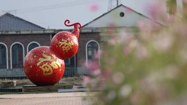 特色农业“金钥匙” 打开乡村振兴“富民门”