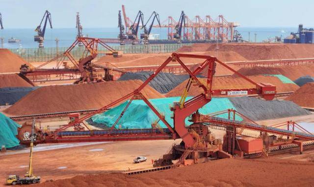 一大早被中方揭穿谎言，第三名美高官紧急下场：不一定对华加税