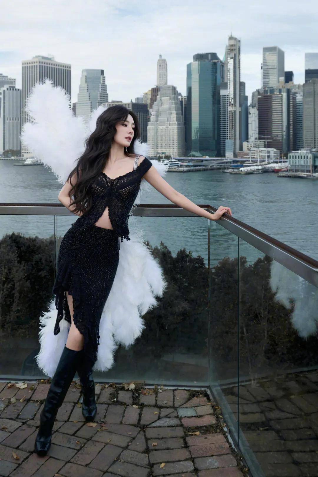 超模均龄30+、不要性感要多元，维秘秀还有新鲜感吗？