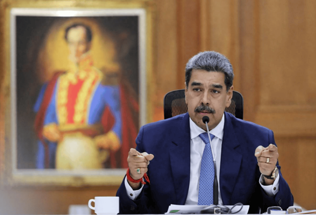 马杜罗“有条件投降”，希望下台前留个体面，却被特朗普无情拒绝了