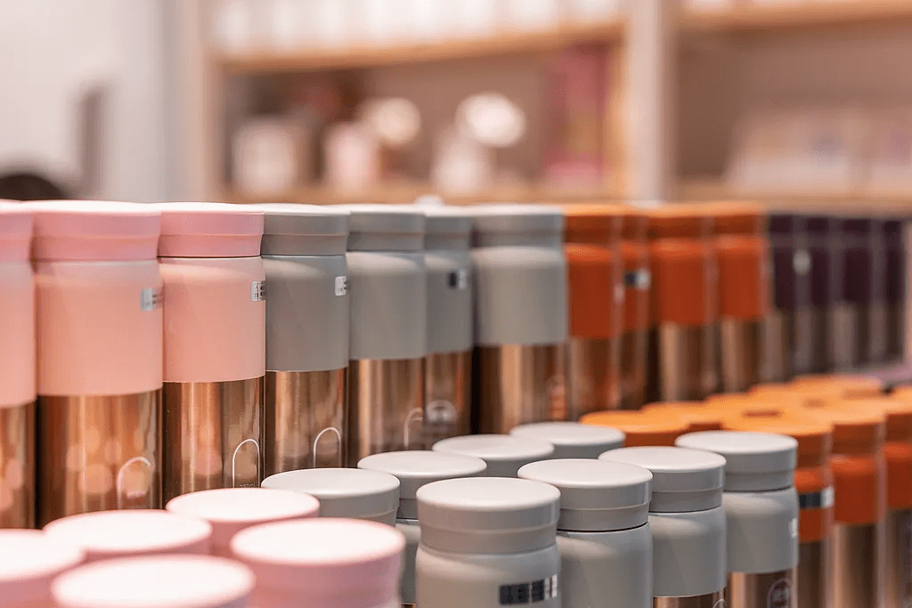 这种保温杯别再用了，可能引发慢性中毒