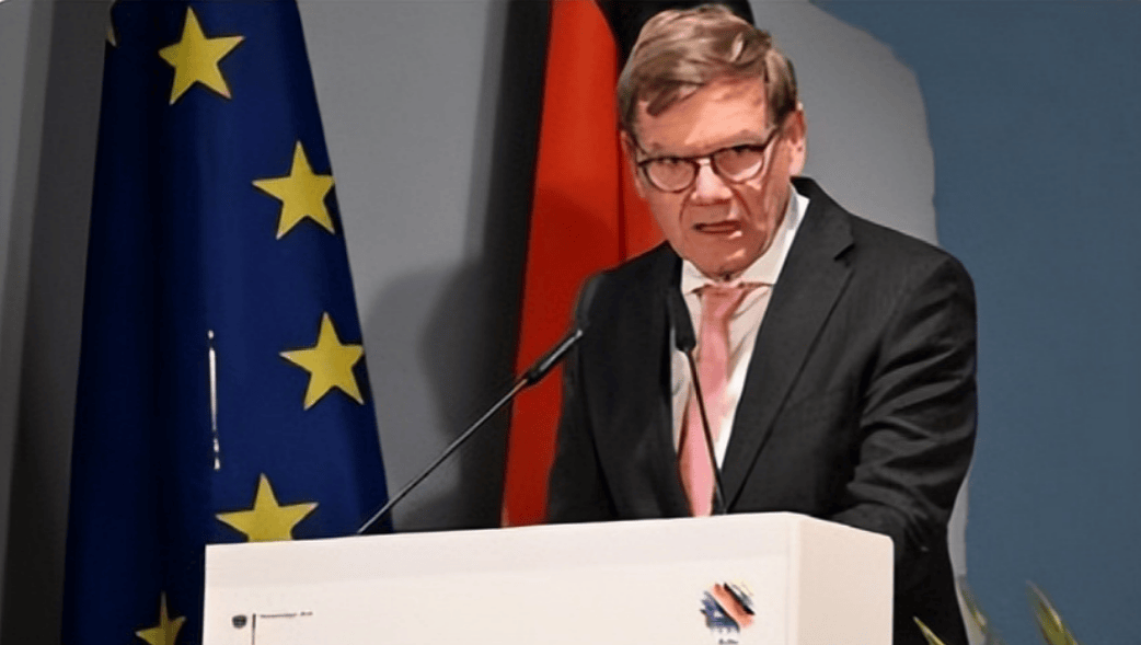 3天后，德国外长又反悔了，想跟中方尽快通话，重新安排访华行程