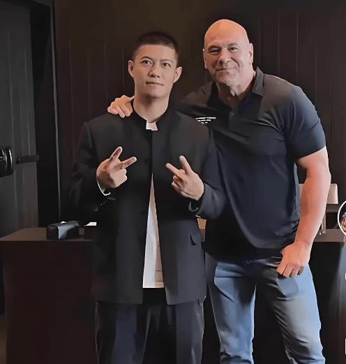 赵鸿刚首次回应为何“被扇巴掌可以一动不动”：得使劲，不然巴掌来了晕得更快