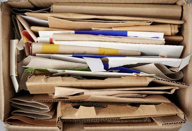 “拆完快递的纸箱立马扔掉”火上热搜,网友:不敢囤了